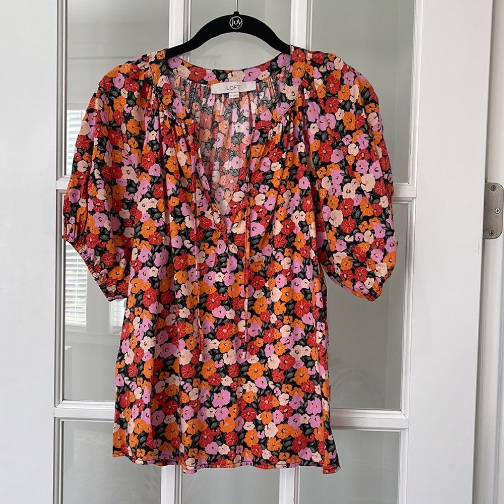 Women’s Tie-front Shirt
